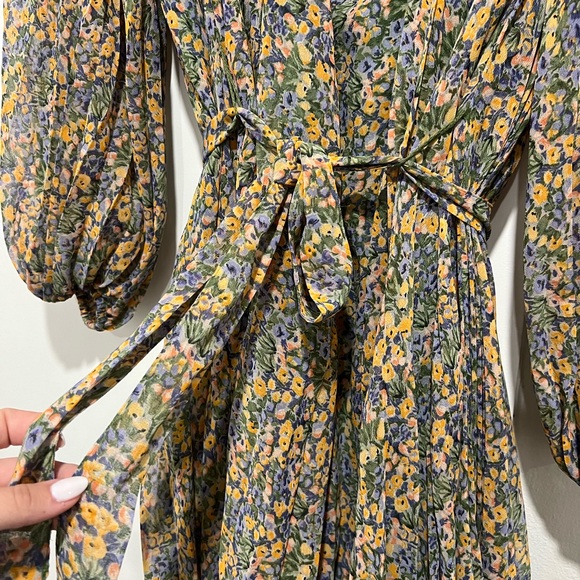 Zara- Printed Pleated mini dress - Picture 7 of 9